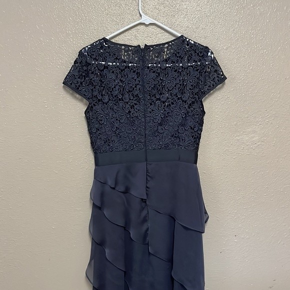 Adrianna papell chiffon flutter dress GUC Sz 4 - Picture 9 of 11